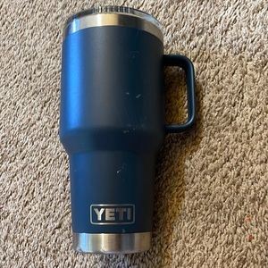 Blue Yeti 30oz Travel Mug